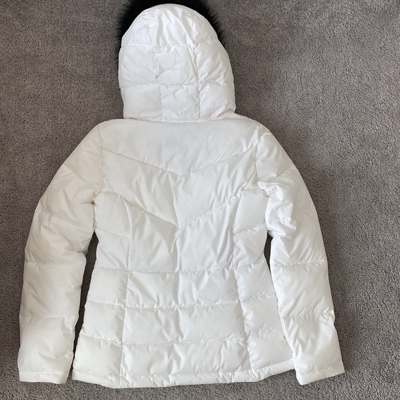 DKNY Puffer Full Zip Up- Preloved - Picture 4 of 15
